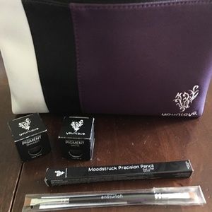 Younique Make Up Bundle